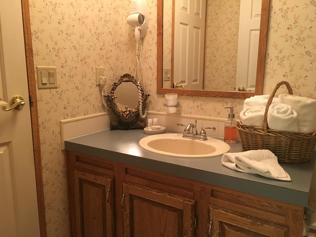 Shady Lady Bed And Breakfast Scottys Junction Экстерьер фото